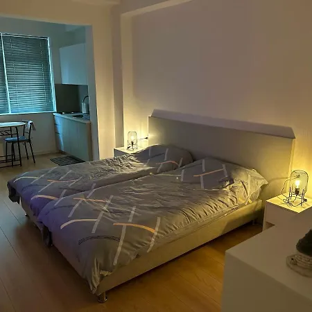 Johana Blloku In Amazing Location! Apartamento Tirana